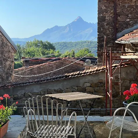 Alloggio per agriturismo Agriturismo Luna Di Quarazzana In Tuscany