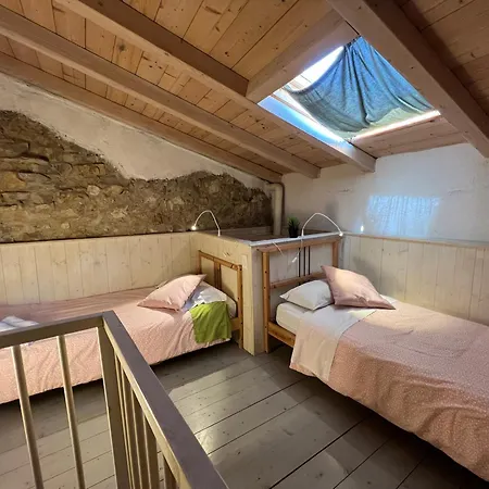 Agriturismo Luna Di Quarazzana In Tuscany *