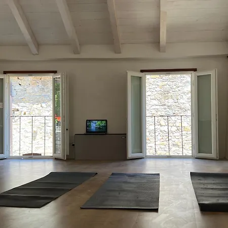 Agriturismo Luna Di Quarazzana In Tuscany Agroturismo