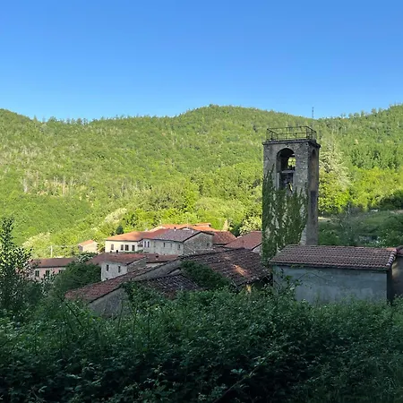 Agriturismo Luna Di Quarazzana In Tuscany
